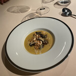 フォリオリーナ・デッラ・ポルタ・フォルトゥーナ - スープ。いつもの小さいパンもついてくる