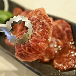 Gensan Wagyuu Yakiniku Gyuu Sachien - 黒毛和牛上カルビ（数量限定）¥1,628