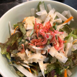 大昌園 - 今回のサラダには小エビがのってます。