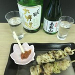 Yaki Tonto Nta - 塩焼味噌だれの焼き鳥でお酒が進む。