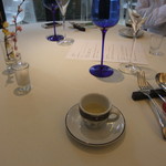 カイノヤ - まずはハーブティ。