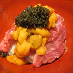 鳥茂 - サーロインと雲丹、キャビア乗せご飯