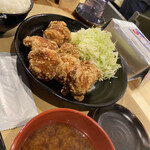 Karaage Semmonten Karaage Maru - からまる唐揚げ定食300g¥840