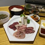 Yakiniku Nikubaruenjoi - お一人様定食