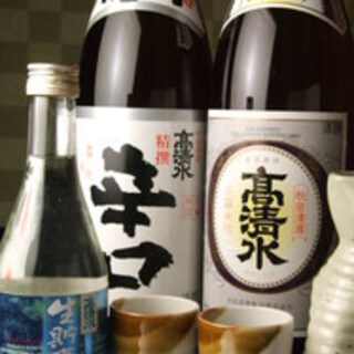 We recommend the sour made with Kourui shochu and super carbonic acid! Akita sake is also available ◎