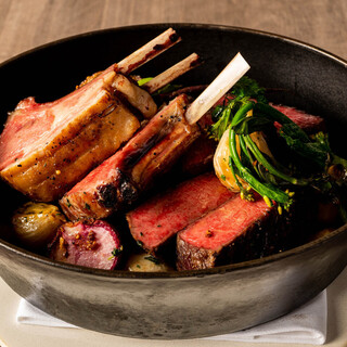 NZ産牧草牛や、骨付き仔羊のグリルがお勧め！