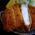 とんかつ たか山 - 2022/05/18
ロースカツ定食 中 250g 1,550円
✳ご飯・味噌汁・キャベツ・コーヒー・紅茶おかわり自由