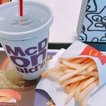 マクドナルド - 