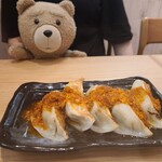 餃子とカレーザンギの店 点心札幌 - ガーリックオイル焼き餃子