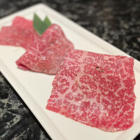 東京焼肉 一頭や コレド室町テラス店 - 松阪赤身三種