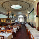 Grand Eastern - ジョージ王朝時代は舞踏会会場だった広い店内