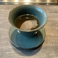 USHIGORO S. SHINJUKU - トリュフとスッポンの牛コンソメ