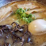 麺屋 HERO - 濃厚鳥豚白雪ラーメン＋煮卵