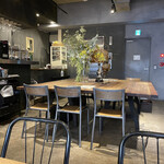 イニシャル サッポロ - 店内