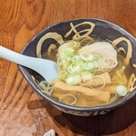 麺とおばんざいとお酒のお店 佳什 - 喜多方らーめん（塩）ハーフ