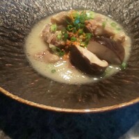 ステーキハウス ミディアムレア - 牛すじ白味噌煮込み