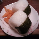 焼鳥いなかもん - ＡＫＢさんだけ普通に「おにぎり」（１００円）食ってたｗｗ