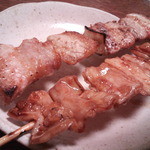 焼鳥いなかもん - 「豚バラ」１２０円☆４．５　と「ダルム」９０円☆４