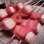 焼鳥いなかもん - 「山イモのベーコン巻」１５０円 他の方のオーダー