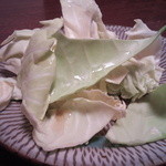 焼鳥いなかもん - キャベツは無料でお代わり可能