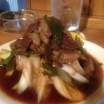 岸田屋 - 肉豆腐と言っても肉が山盛りですき焼き風