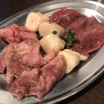 焼肉ホルモン ぼんず - 