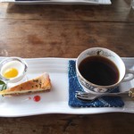 遊の丘 - 各セットのドリンクとデザート（H25.2.23撮影）