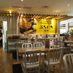 ぶたいち - 店内