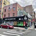 Sunny and Annie's - 店舗外観。