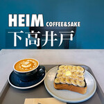 HEIM - 『黒胡麻バナナトースト¥750』 『cafe latte¥560』