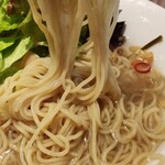 らぁ麺 胡心房 - 麺の感じ