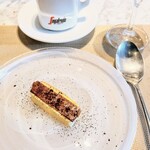 La Brianza - 炙りショコラチーズケーキ。