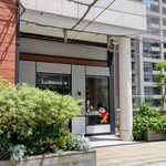 La Brianza - いいお天気☆トビタくんがお出迎え。