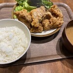 [Weekdays only] Fried chicken set meal
