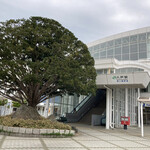 Pathisurisampuku - 八戸駅東口から徒歩1分の場所にお店があります。