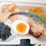 Okowa Obentou Usa - 焼き塩鮭弁当　アップ