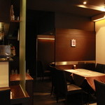 ebisu4chome syokudo - 落ち着いた雰囲気の大人のための食堂です。