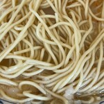 ちゃあしゅうや 亀王 - 麺アップ