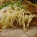 Taishuushokudou Daisansouko Ichigeki Seimenjo - 麺は標準的な太さ。