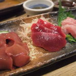 酉の - 青森シャモロック刺身3点盛り