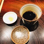 玄水 - 蕎麦つゆ、塩、山葵