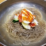 韓国焼肉 吾照里 - 韓国冷麺。
