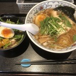 Niboraya - ラーメンと半熟煮卵丼（小）が付いた「にぼらやセット」(930円）