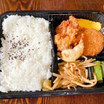 山珍 - 中華弁当A730円