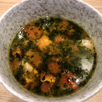 拉麺大公 - トマトとバジルの塩つけ麺、つけ汁