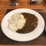 グリーンテージ - ビーフカレー（サラダまたはスープ付） 990円（税込）