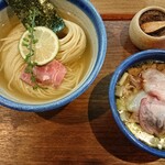 ヨコクラストアハウス - 