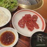 焼肉ホルモン 山水縁 - ハラミフラップ定食