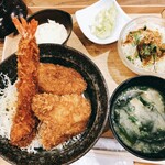 Niigata Katsudon Tare Katsu - 