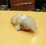 鮨駒 - 秋田県地元の赤目ふぐ(白子乗せ)